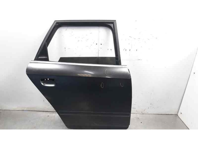 Recambio de puerta trasera derecha para audi a4 avant (8e) 1.9 tdi referencia OEM IAM 8E0833052J  