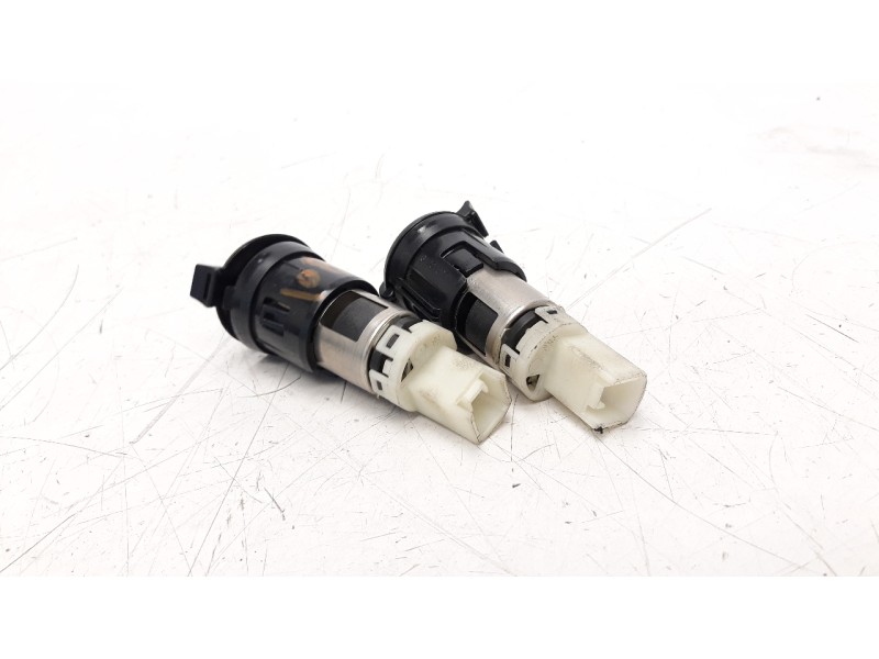 Recambio de interruptor para toyota rav 4 referencia OEM IAM 5300U79  