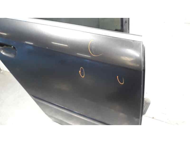 Recambio de puerta trasera derecha para audi a4 avant (8e) 1.9 tdi referencia OEM IAM 8E0833052J  