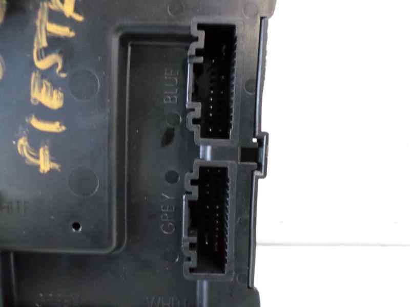 Recambio de caja reles / fusibles para ford fiesta (ccn) ambiente referencia OEM IAM 116RA00084 F005V01750 DN1T15K600CE