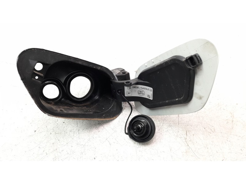 Recambio de tapa exterior combustible para volkswagen golf vii lim. (bq1) 1.6 tdi referencia OEM IAM 5G0809857A  