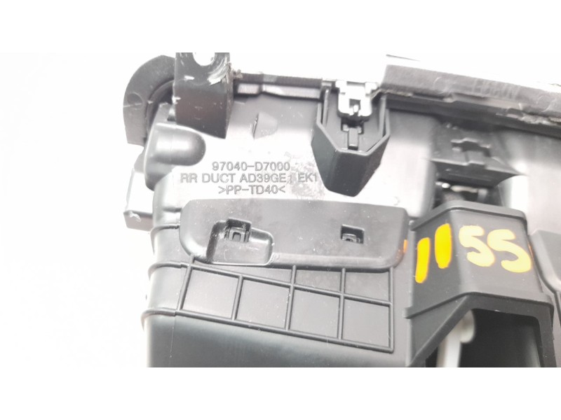 Recambio de aireador para hyundai tucson 1.7 crdi cat referencia OEM IAM 97040D7000  