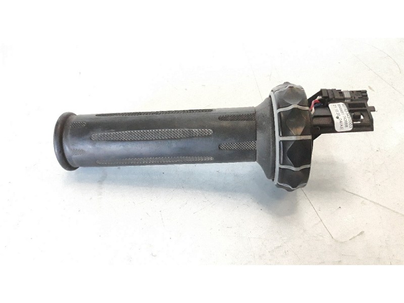 Recambio de puño acelerador para bmw f 850 gs f 850 adventure referencia OEM IAM 61317727498  