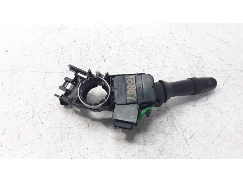 Recambio de mando intermitentes para toyota yaris referencia OEM IAM 173832  