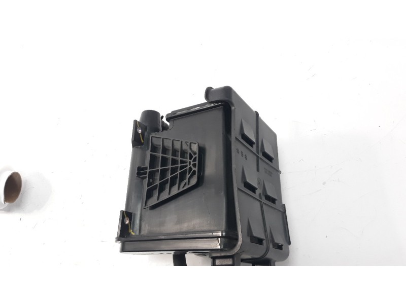 Recambio de filtro carbono activo para kia niro referencia OEM IAM 31400G2100  