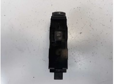 Recambio de mando elevalunas delantero derecho para volvo s80 berlina 2.4 cat referencia OEM IAM 8682837  