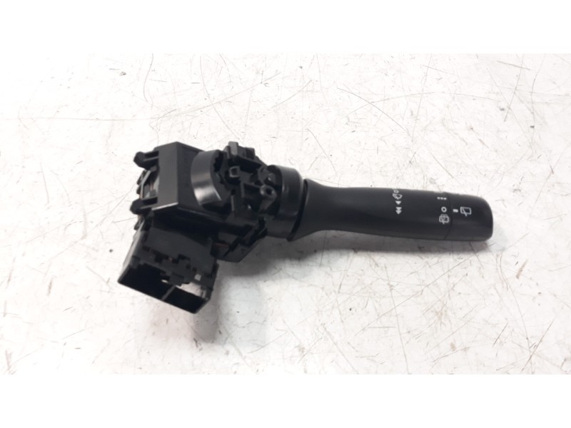Recambio de mando limpia para toyota yaris referencia OEM IAM 17F003LH  