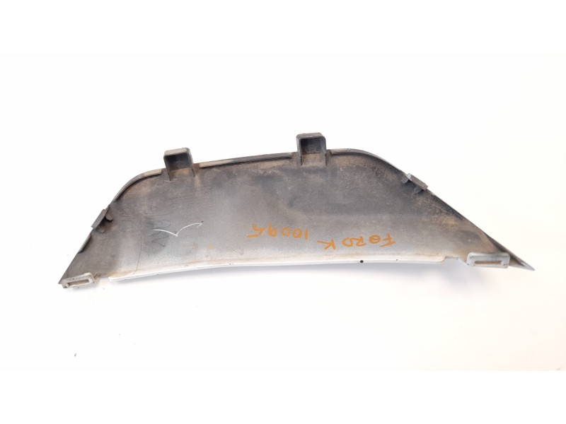 Recambio de molduras traseras para ford ka+ ultimate referencia OEM IAM J7BB17K950P  