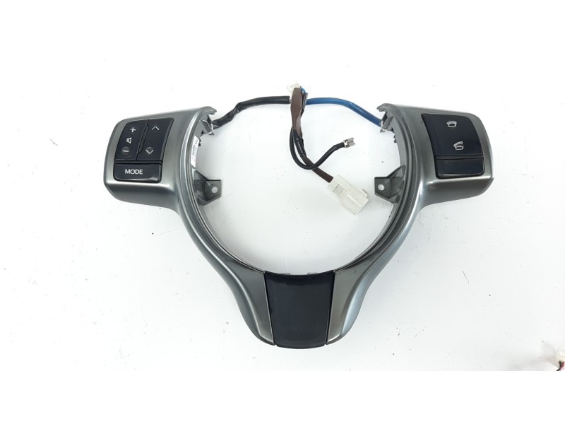 Recambio de mando volante para toyota yaris referencia OEM IAM 842500D040B2  