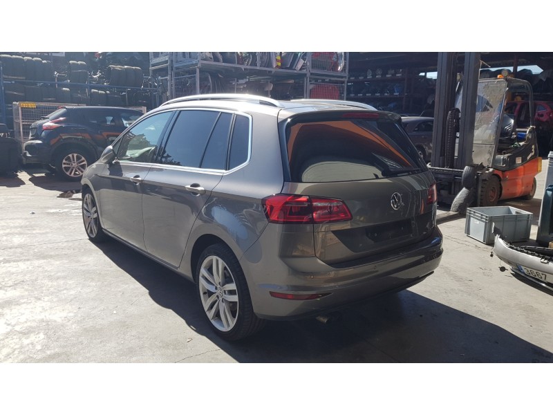 volkswagen golf vii sportsvan del año 2014