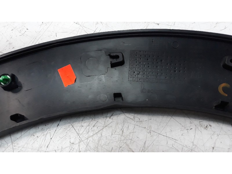 Recambio de aletin delantero derecho para citroen c3 1.2 12v e-thp referencia OEM IAM 9812088580  