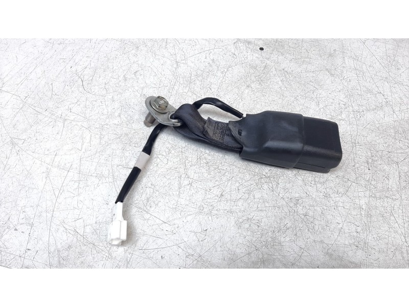Recambio de cinturon seguridad trasero derecho para nissan pulsar (c13) acenta referencia OEM IAM 888423ZL0A  