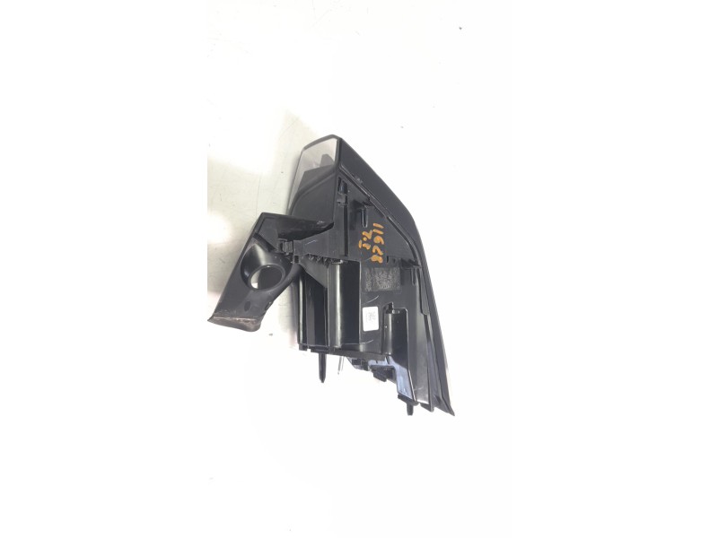 Recambio de piloto trasero derecho para peugeot 2008 (p1) allure referencia OEM IAM 9838190480  