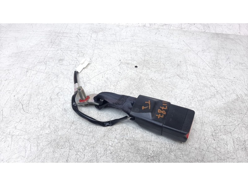 Recambio de cinturon seguridad trasero derecho para nissan pulsar (c13) acenta referencia OEM IAM 888423ZL0A  