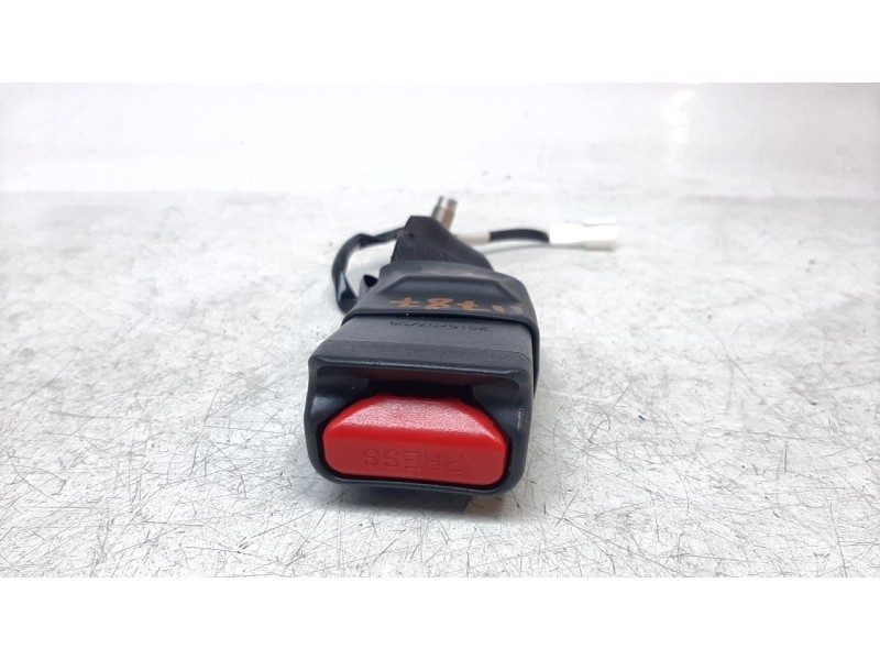 Recambio de cinturon seguridad trasero derecho para nissan pulsar (c13) acenta referencia OEM IAM 888423ZL0A  