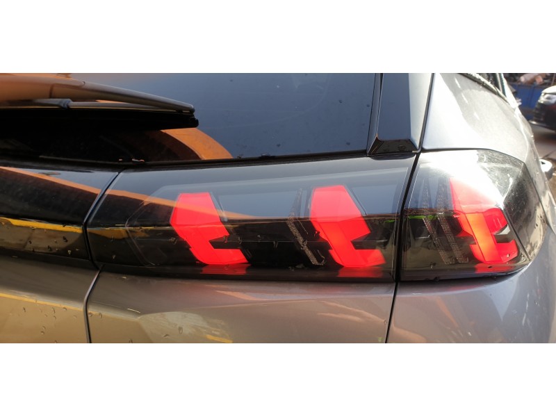 Recambio de piloto trasero derecho interior para peugeot 2008 (p1) allure referencia OEM IAM 9850438380  