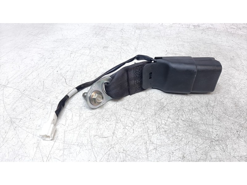 Recambio de enganche cinturon trasero central para nissan pulsar (c13) acenta referencia OEM IAM 888523ZL0A  