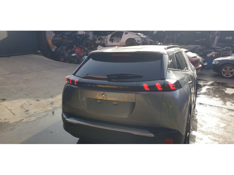 Recambio de porton trasero para peugeot 2008 (p1) allure referencia OEM IAM 9831045880  