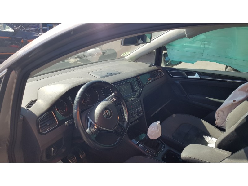 volkswagen golf vii sportsvan del año 2014