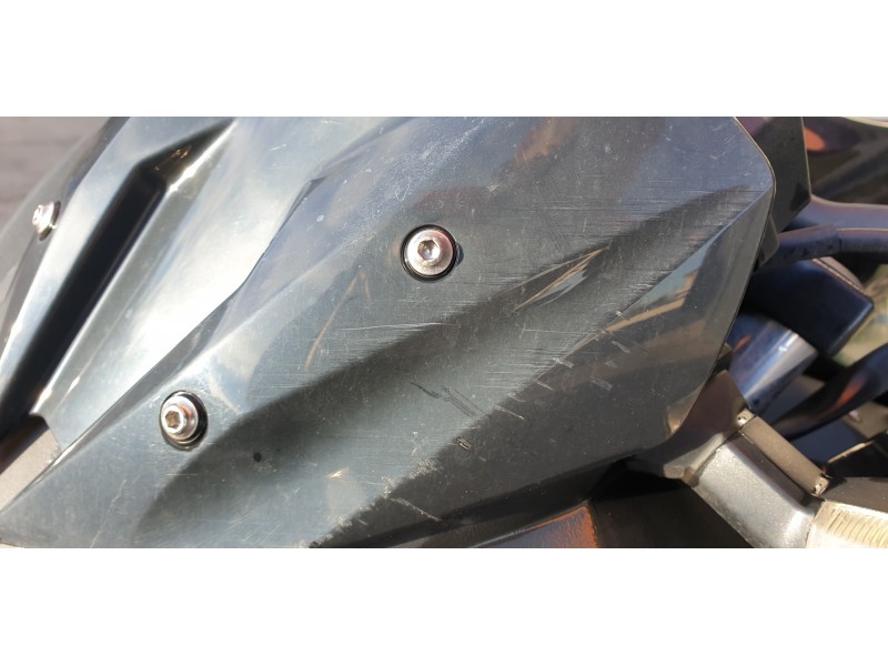 Recambio de cupula para kawasaki z 300 referencia OEM IAM 140921009  