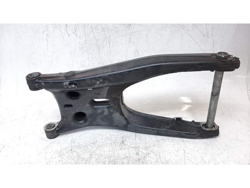 Recambio de puente trasero para bmw f 850 gs f 850 adventure referencia OEM IAM 33557924406  