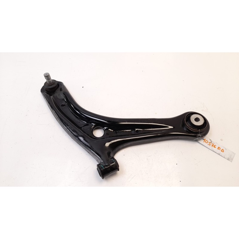 Recambio de brazo suspension inferior delantero derecho para ford ka+ 1.2 ti-vct cat (3 cil.) referencia OEM IAM E4B13042A2D  