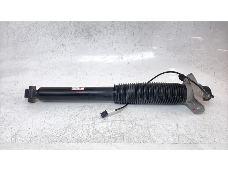 Recambio de amortiguador trasero izquierdo para hyundai tucson referencia OEM IAM 55307N7800  