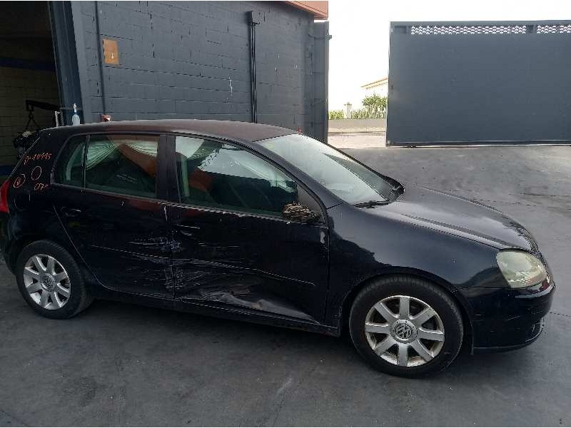 volkswagen golf v berlina (1k1) del año 2007