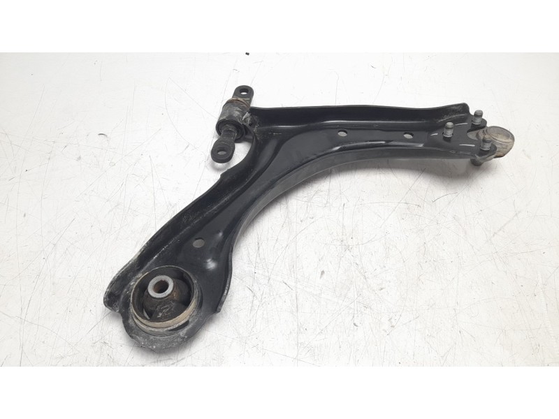 Recambio de brazo suspension inferior delantero izquierdo para hyundai tucson referencia OEM IAM 54500N9000  