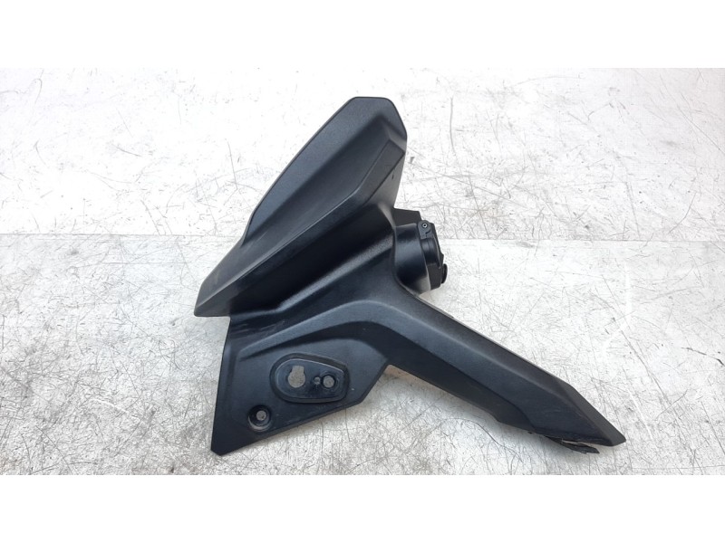 Recambio de moldura para bmw f 850 gs f 850 adventure referencia OEM IAM 4663276487  