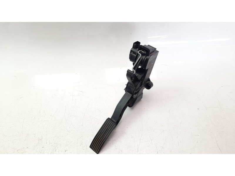 Recambio de potenciometro pedal para mercedes-benz clase a (w169) 1.5 cat referencia OEM IAM A1693000304  