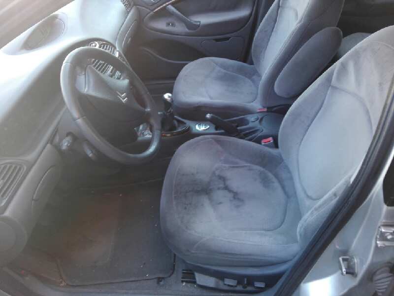 citroen c5 berlina del año 2002