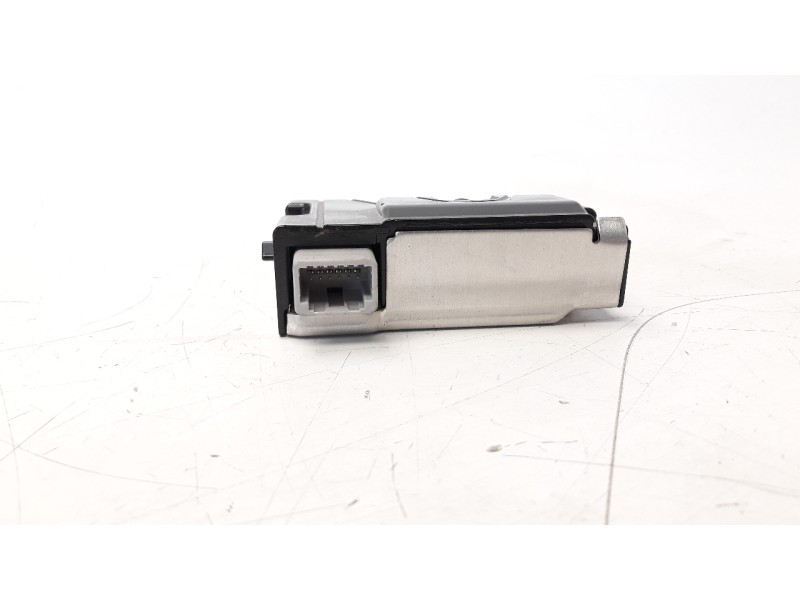 Recambio de modulo electronico para toyota rav 4 referencia OEM IAM 8646C42021 0365008090 