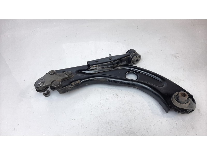 Recambio de brazo suspension delantero derecho para peugeot 308 sw gt line referencia OEM IAM 9846329280  ZWDPE011