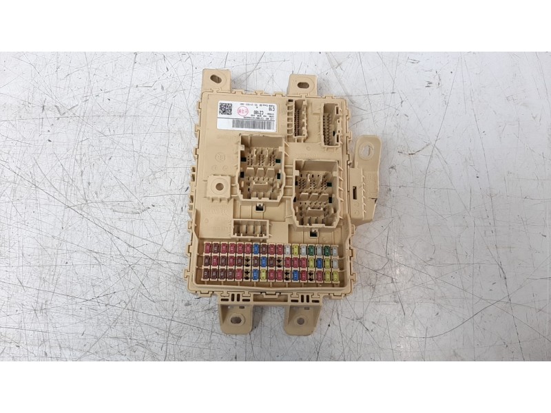 Recambio de caja reles / fusibles para hyundai tucson referencia OEM IAM 91950CZ180  
