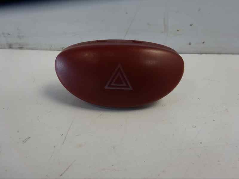 Recambio de warning para peugeot 206 berlina xr referencia OEM IAM 9643213777  