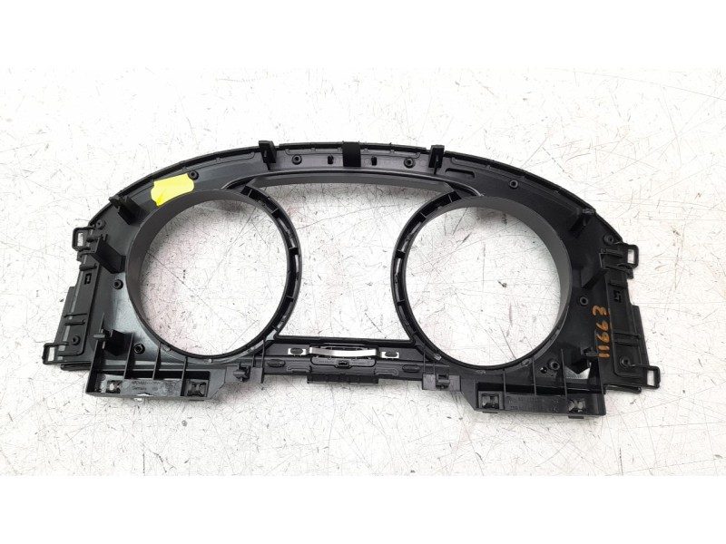 Recambio de moldura para volkswagen golf vii lim. (bq1) 1.6 tdi referencia OEM IAM 5G0857059  