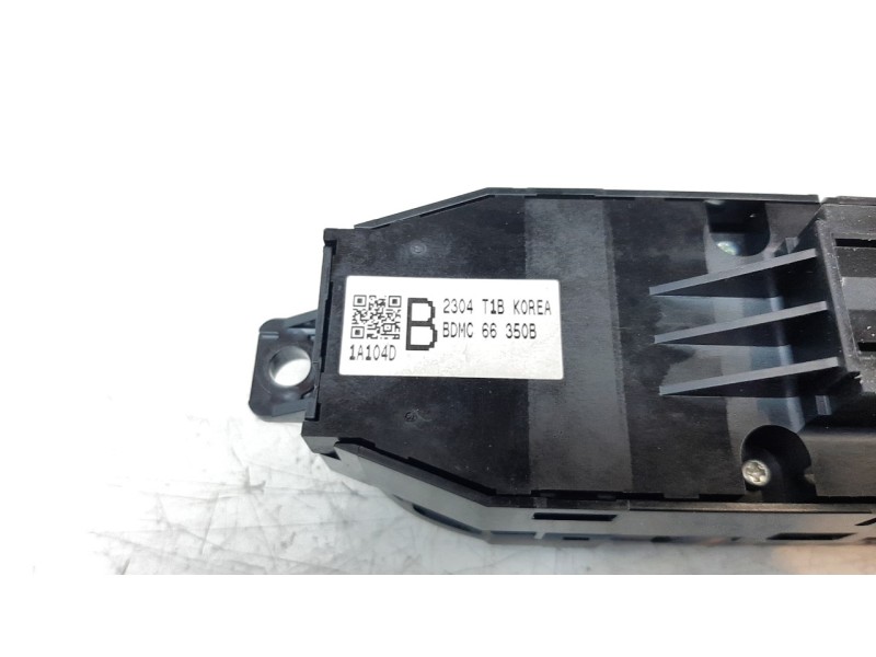 Recambio de mando elevalunas delantero izquierdo para mazda 3 sedán (bp) evolution referencia OEM IAM BDMC66350B  