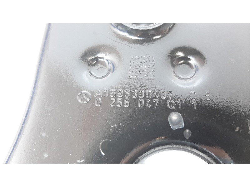 Recambio de brazo suspension inferior delantero derecho para mercedes-benz clase a (w169) 1.5 cat referencia OEM IAM A1693300407