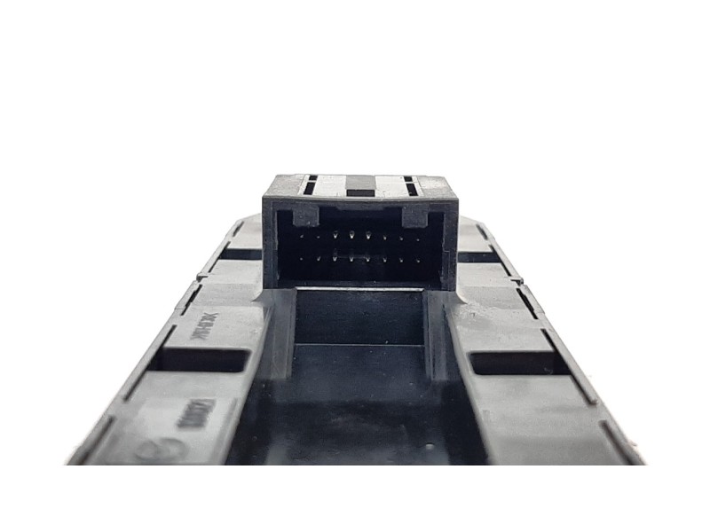 Recambio de mando elevalunas delantero izquierdo para mazda 3 sedán (bp) evolution referencia OEM IAM BDMC66350B  