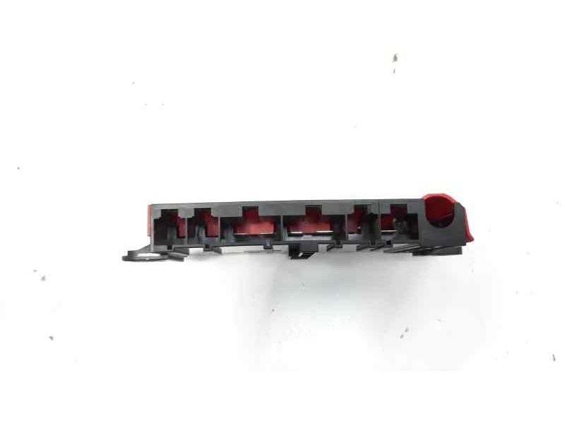 Recambio de caja reles / fusibles para bmw serie 3 lim. (f30) 320d referencia OEM IAM 922775204  