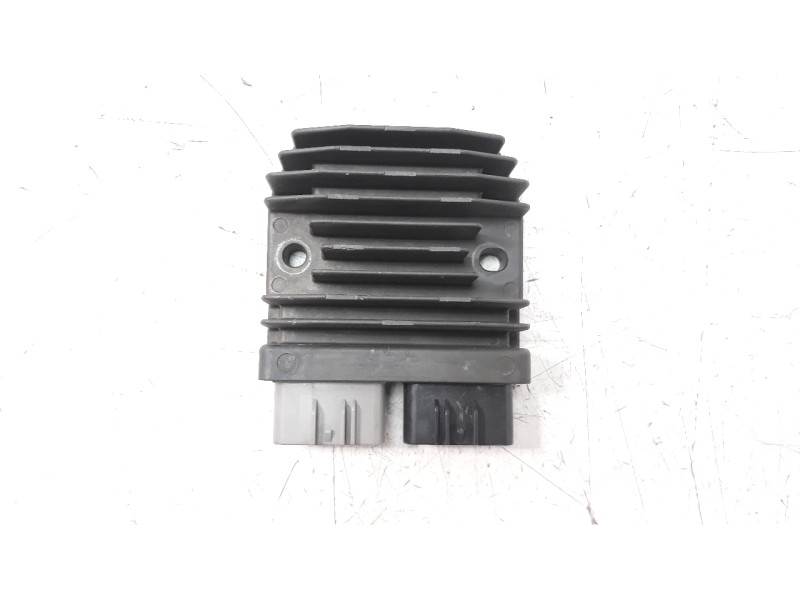 Recambio de modulo electronico para honda cbr 650r referencia OEM IAM 31600MKND51  