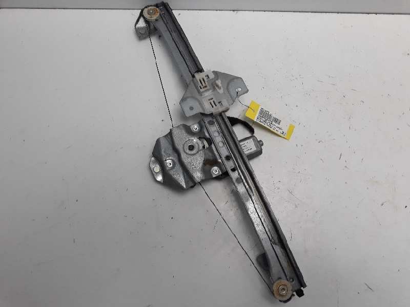 Recambio de elevalunas delantero derecho para dacia dokker ambiance referencia OEM IAM 807209071R  