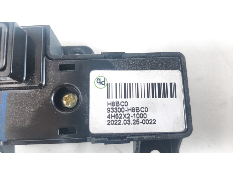 Recambio de interruptor para kia stonic (ybcuv) referencia OEM IAM 93300H8BC0  