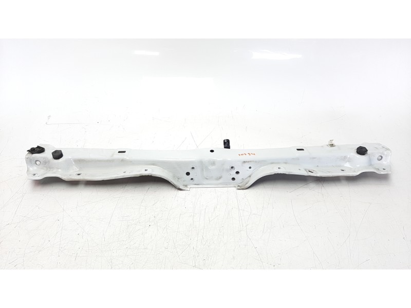 Recambio de travesaño superior para suzuki sx4 1.6 16v cat referencia OEM IAM 5823061M00  