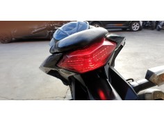 PILOTO TRASERO CENTRAL 230250350 