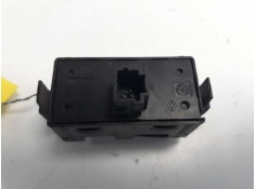 Recambio de warning para dacia dokker ambiance referencia OEM IAM 252905668R   2