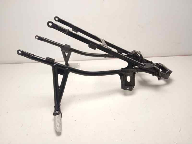 Recambio de subchasis trasero para bmw f 800 r 800 r referencia OEM IAM 46518532567  