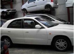 daewoo nubira berlina del año 1998 2