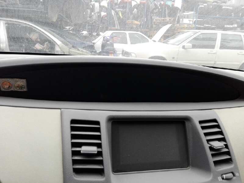 nissan primera berlina (p12) del año 2004